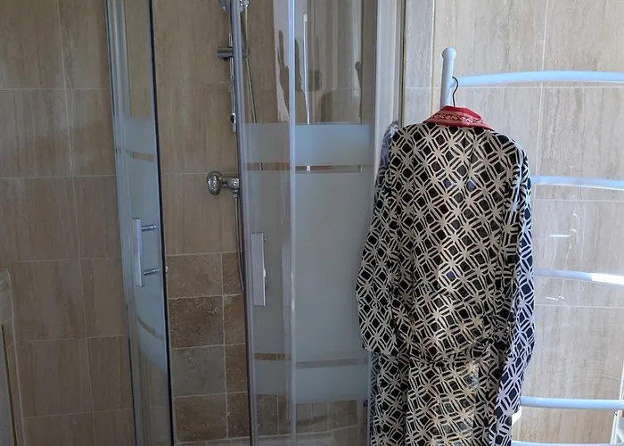 Vila Proche Centre , Avec Piscine *